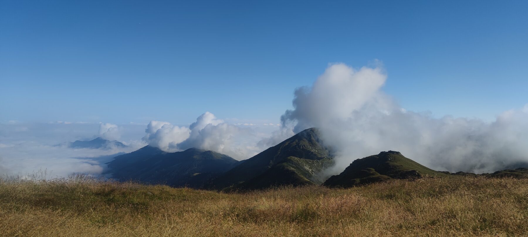 Über dem Wolkenmeer am großen Beil